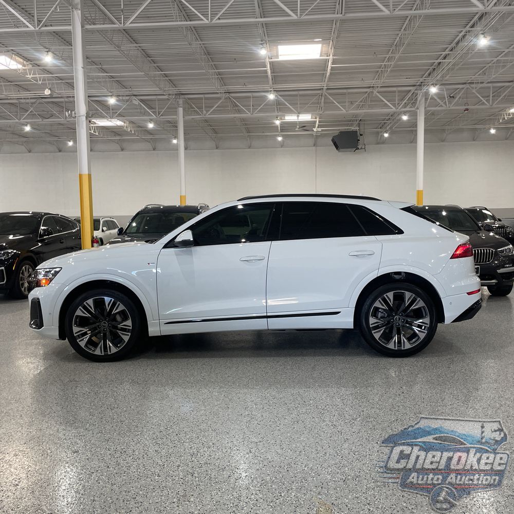 2025 Audi Q8 Prestige 55