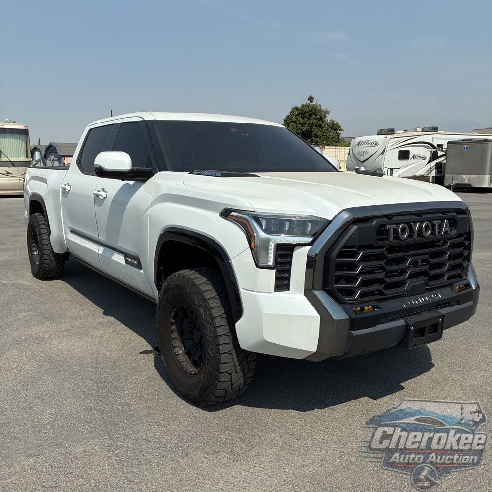 2022 Toyota Tundra Platinum HV