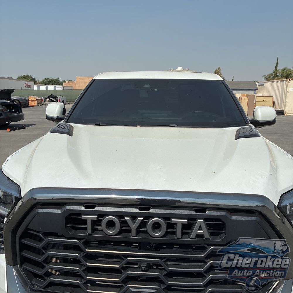 2022 Toyota Tundra Platinum HV