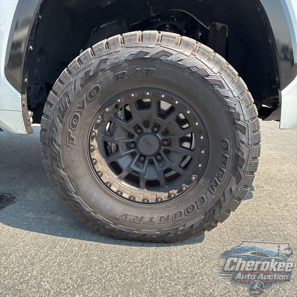 2022 Toyota Tundra Platinum HV