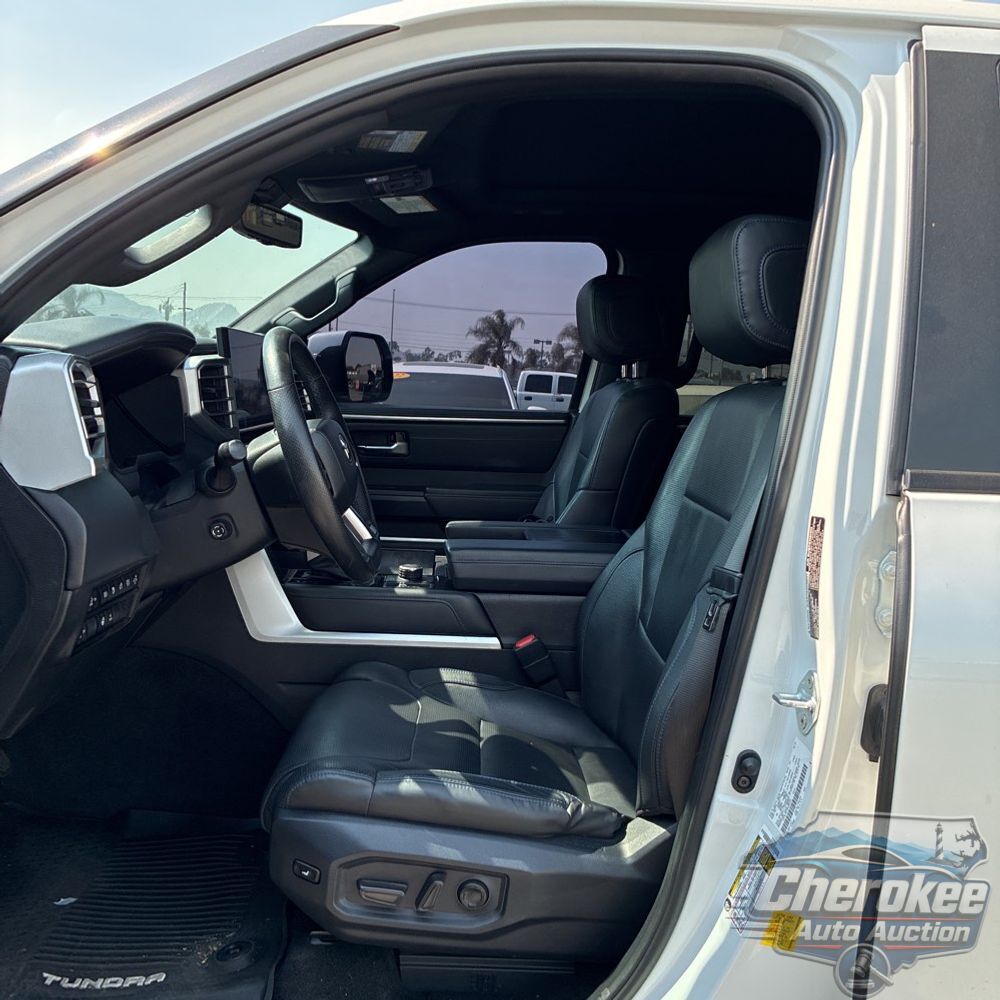 2022 Toyota Tundra Platinum HV