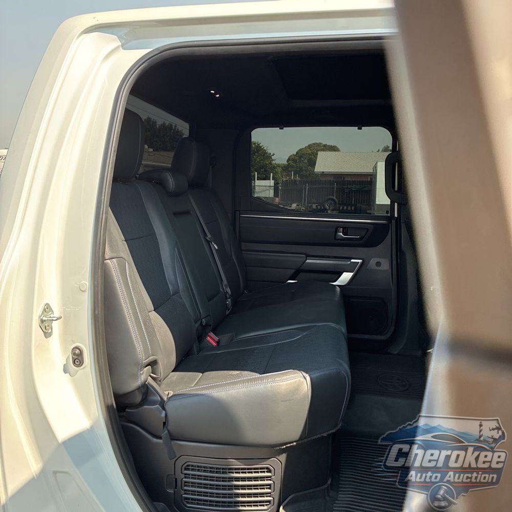 2022 Toyota Tundra Platinum HV