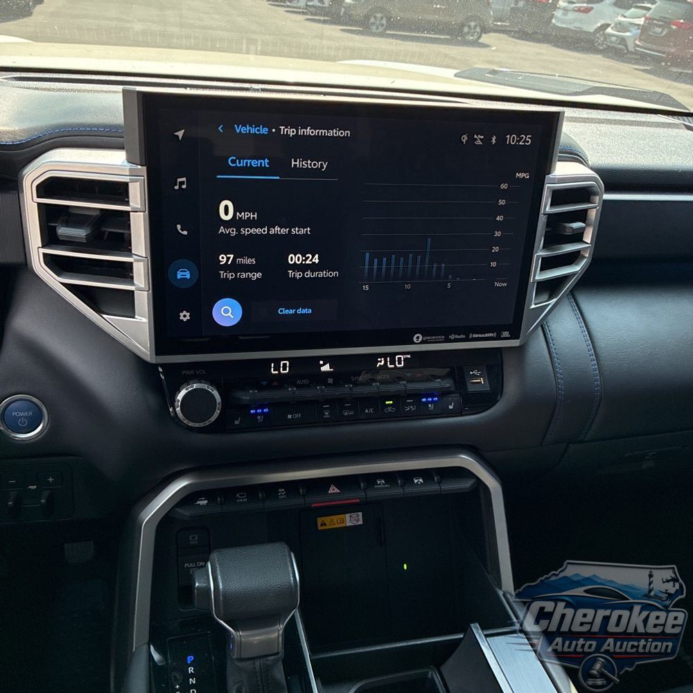 2022 Toyota Tundra Platinum HV