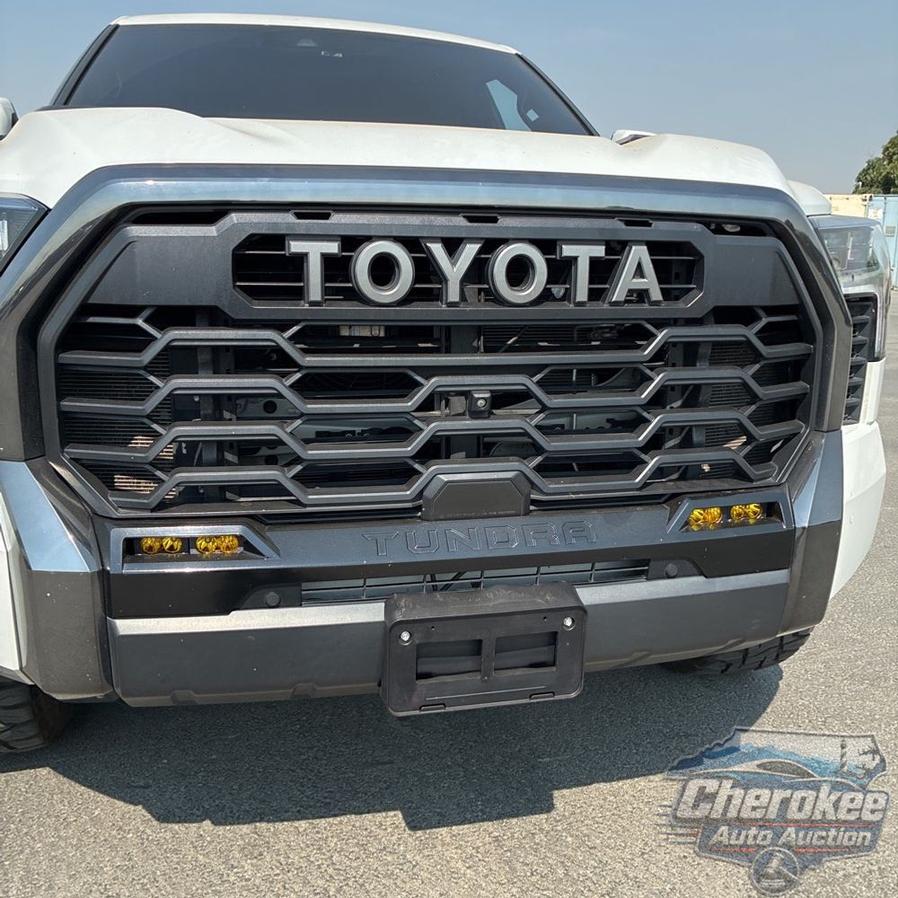 2022 Toyota Tundra Platinum HV