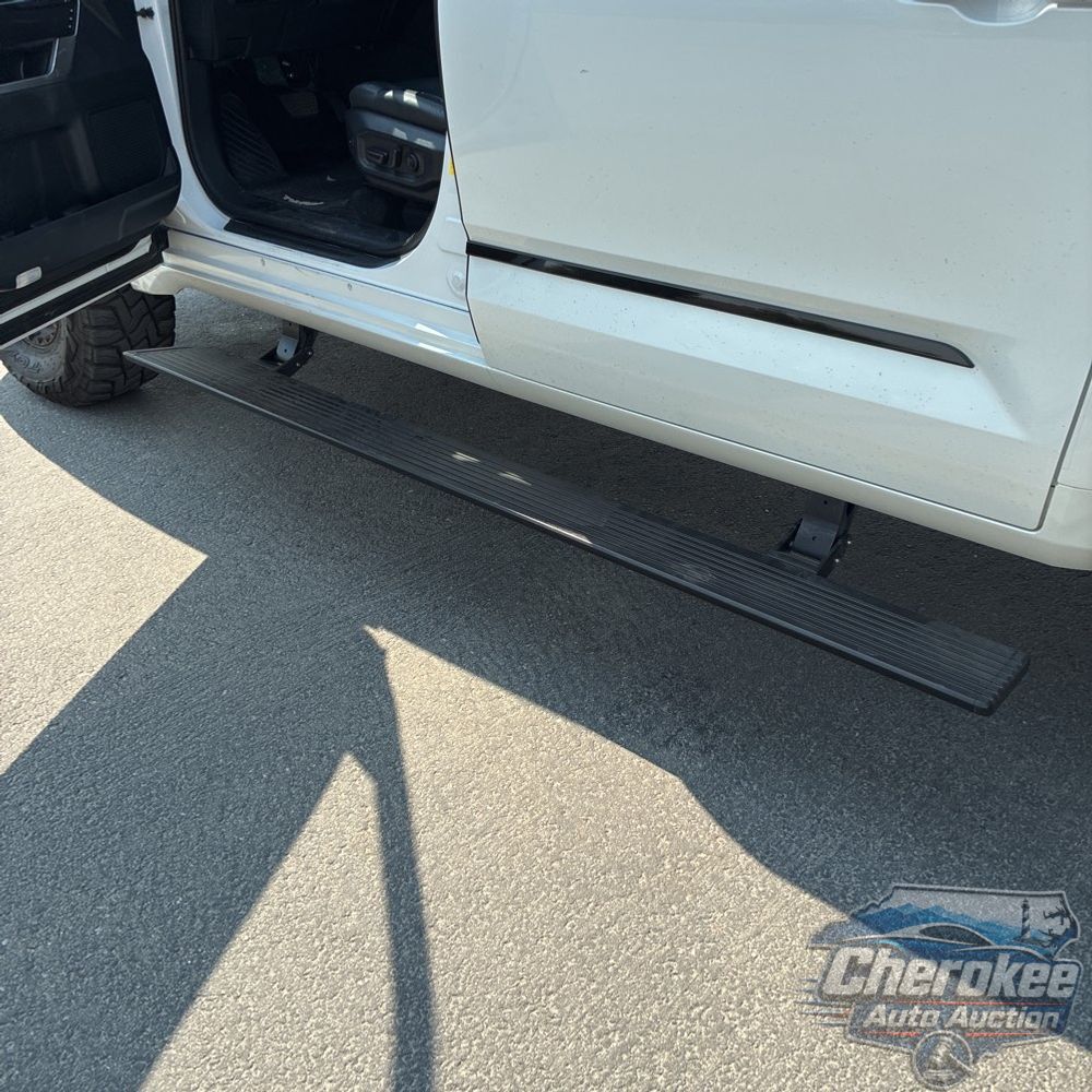 2022 Toyota Tundra Platinum HV