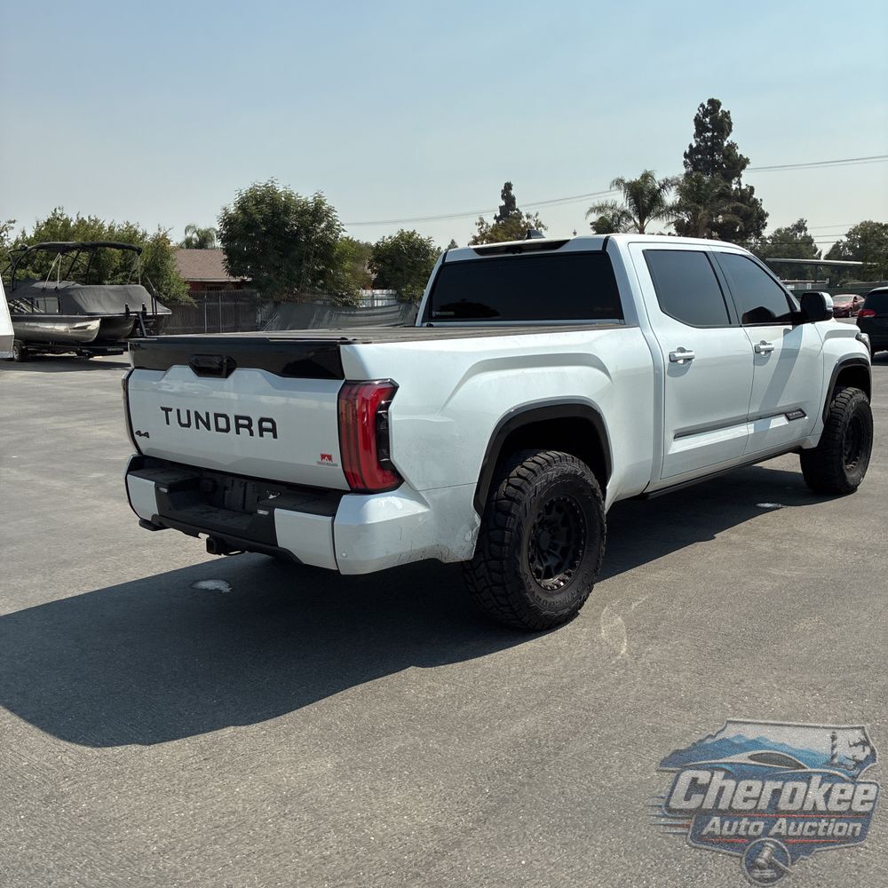 2022 Toyota Tundra Platinum HV