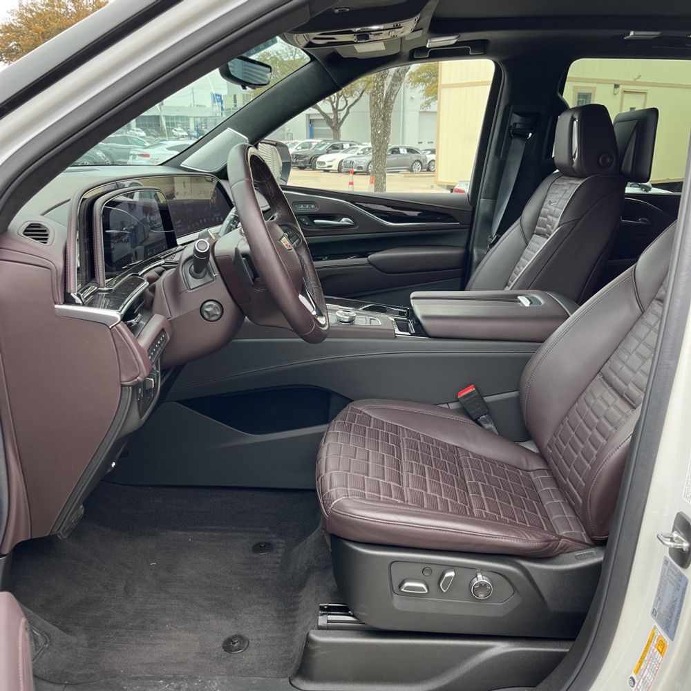 2024 Cadillac Escalade Sport Platinum