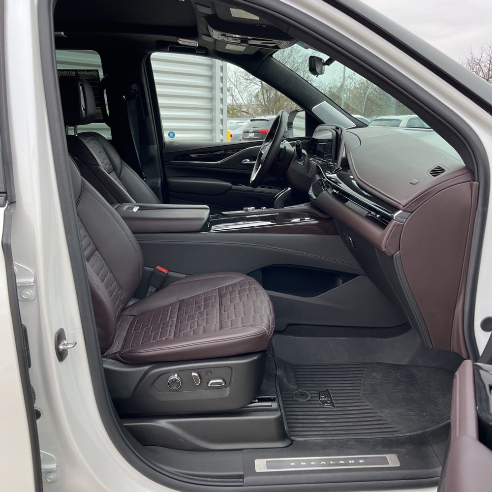 2024 Cadillac Escalade Sport Platinum