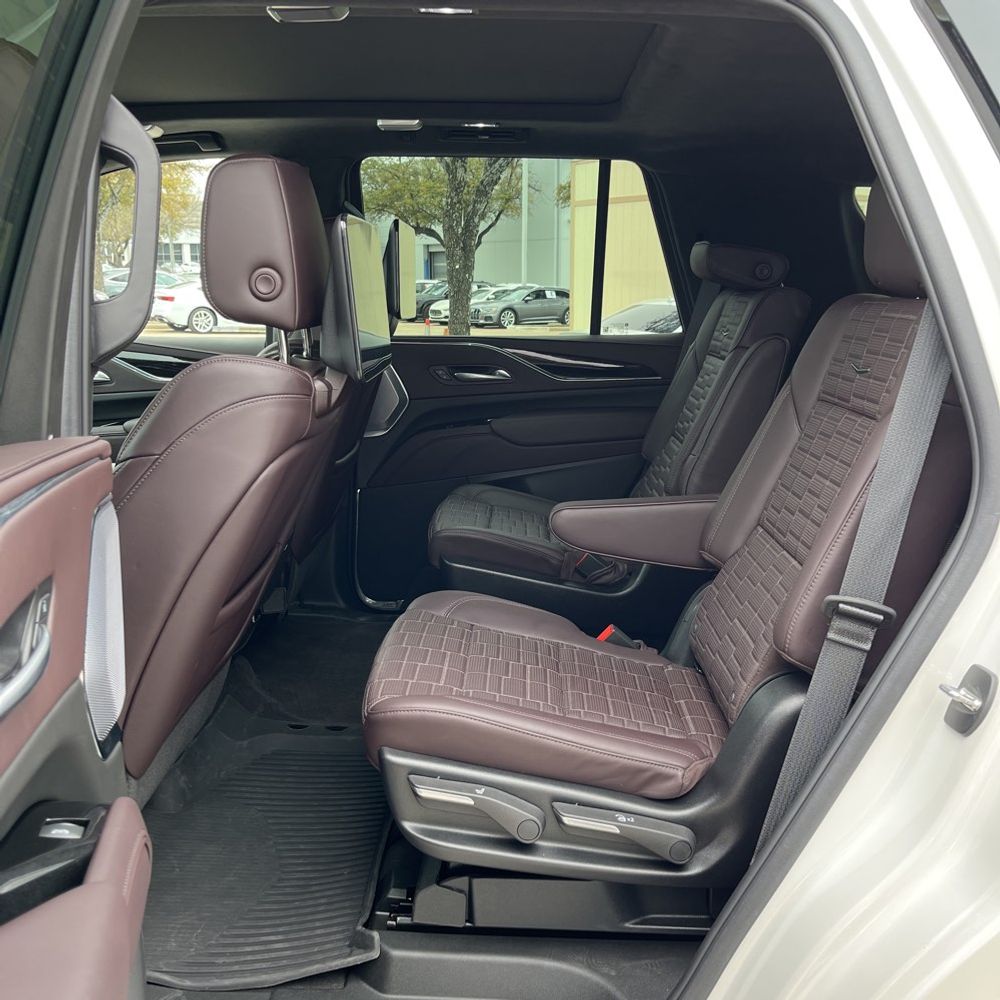 2024 Cadillac Escalade Sport Platinum