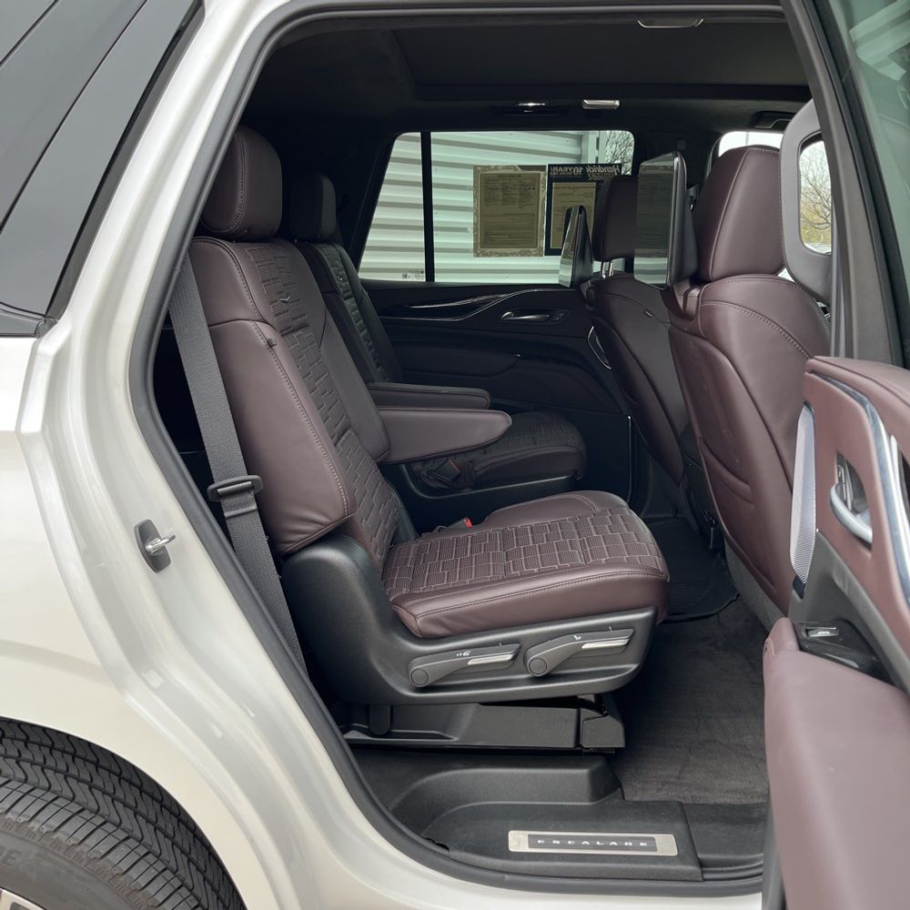2024 Cadillac Escalade Sport Platinum