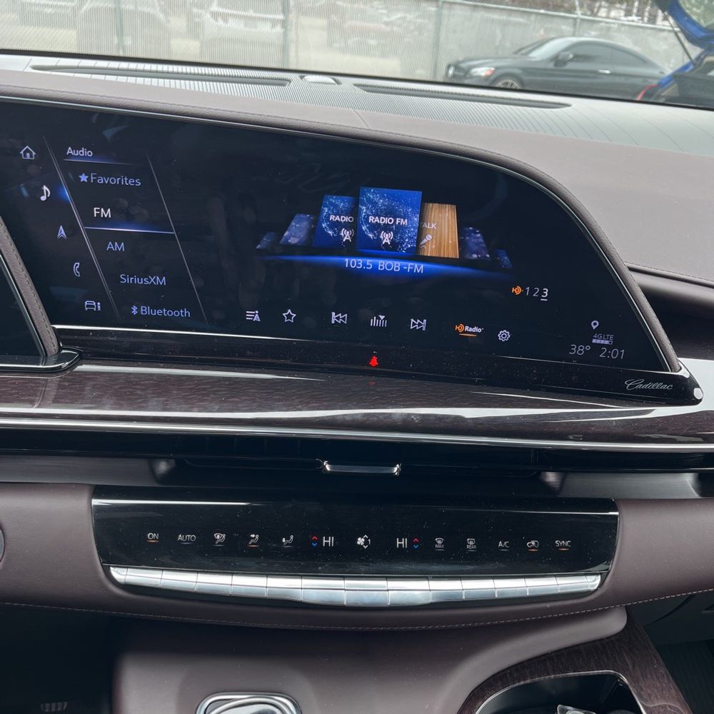2024 Cadillac Escalade Sport Platinum