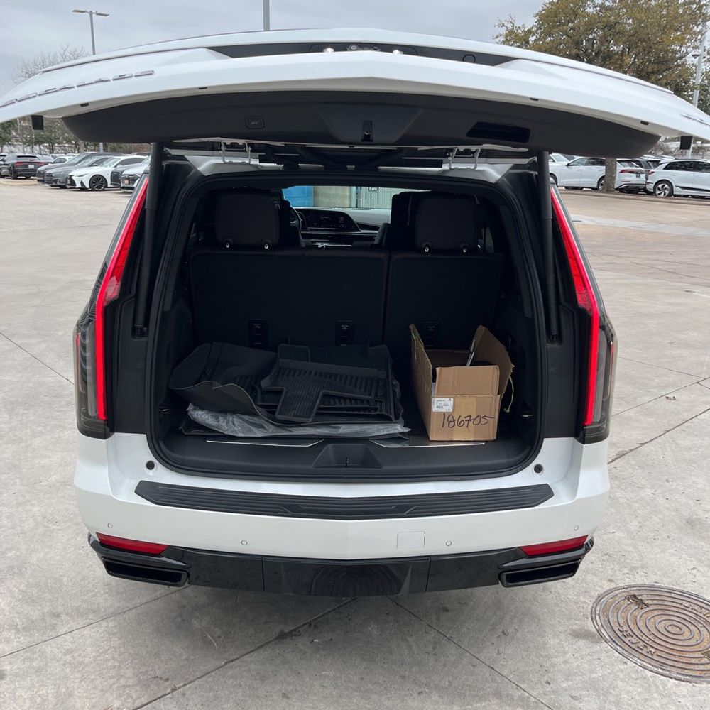 2024 Cadillac Escalade Sport Platinum