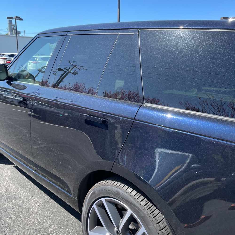 2025 Land Rover Range Rover P400 SE