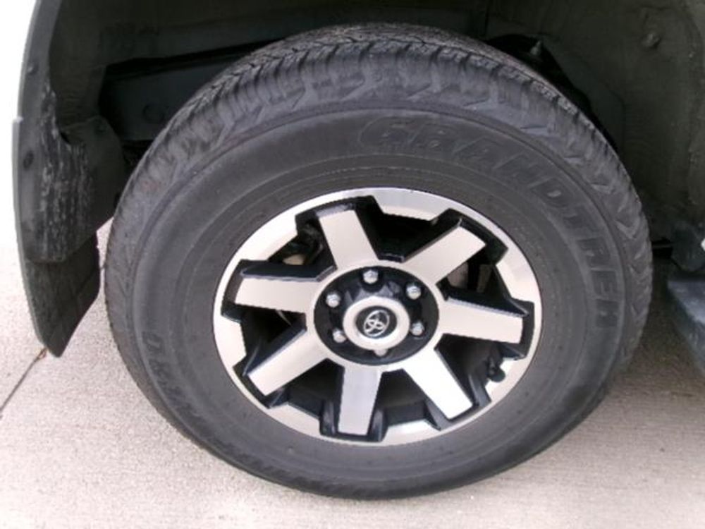 2024 Toyota 4Runner TRD Off Road
