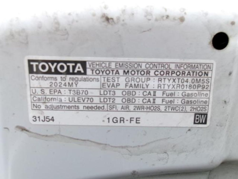 2024 Toyota 4Runner TRD Off Road