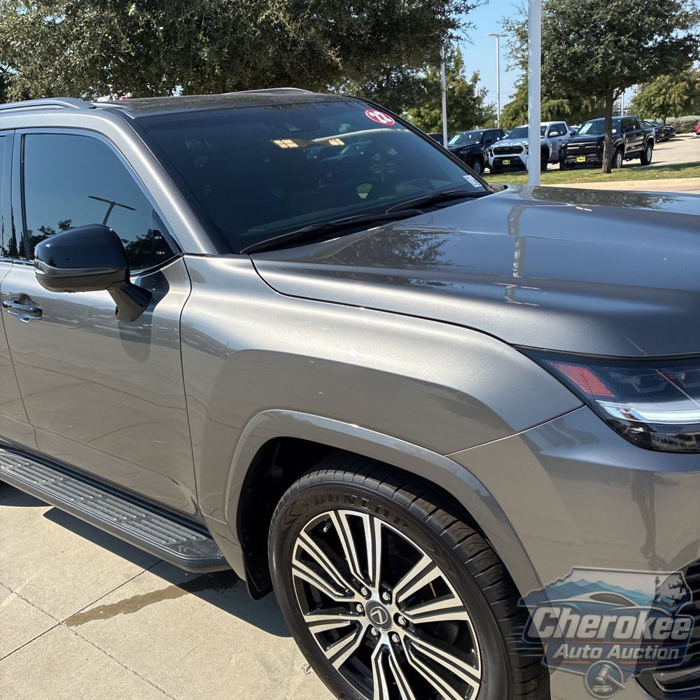 2022 Lexus LX 600 Luxury