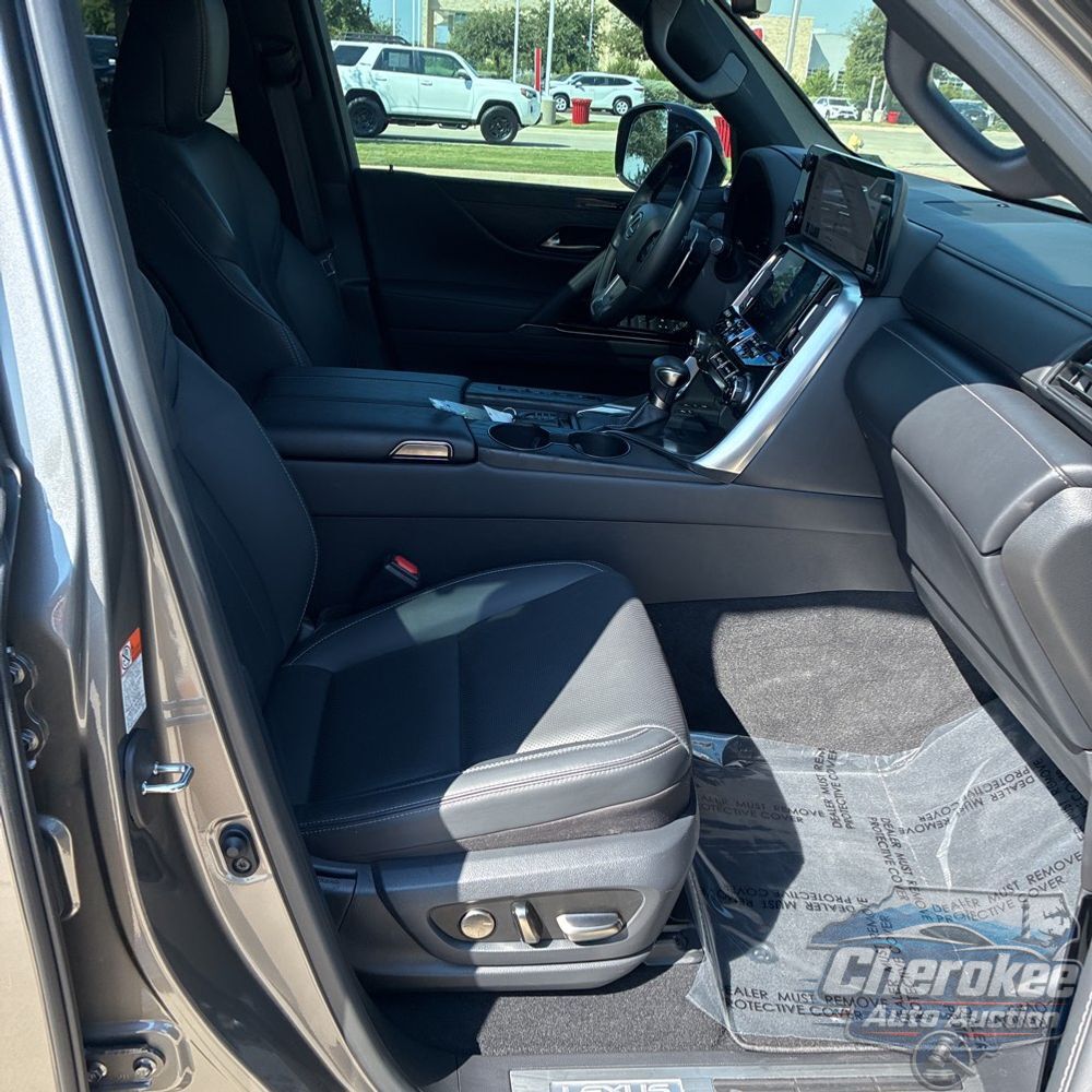 2022 Lexus LX 600 Luxury
