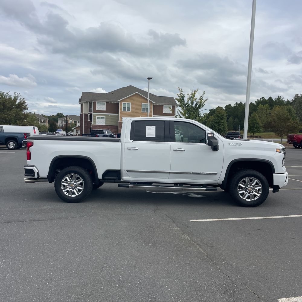 2024 Chevrolet Silverado 2500HD High Country