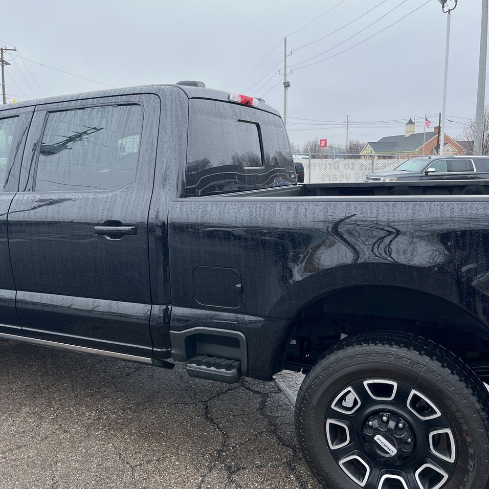 2025 Ford F-250 Platinum