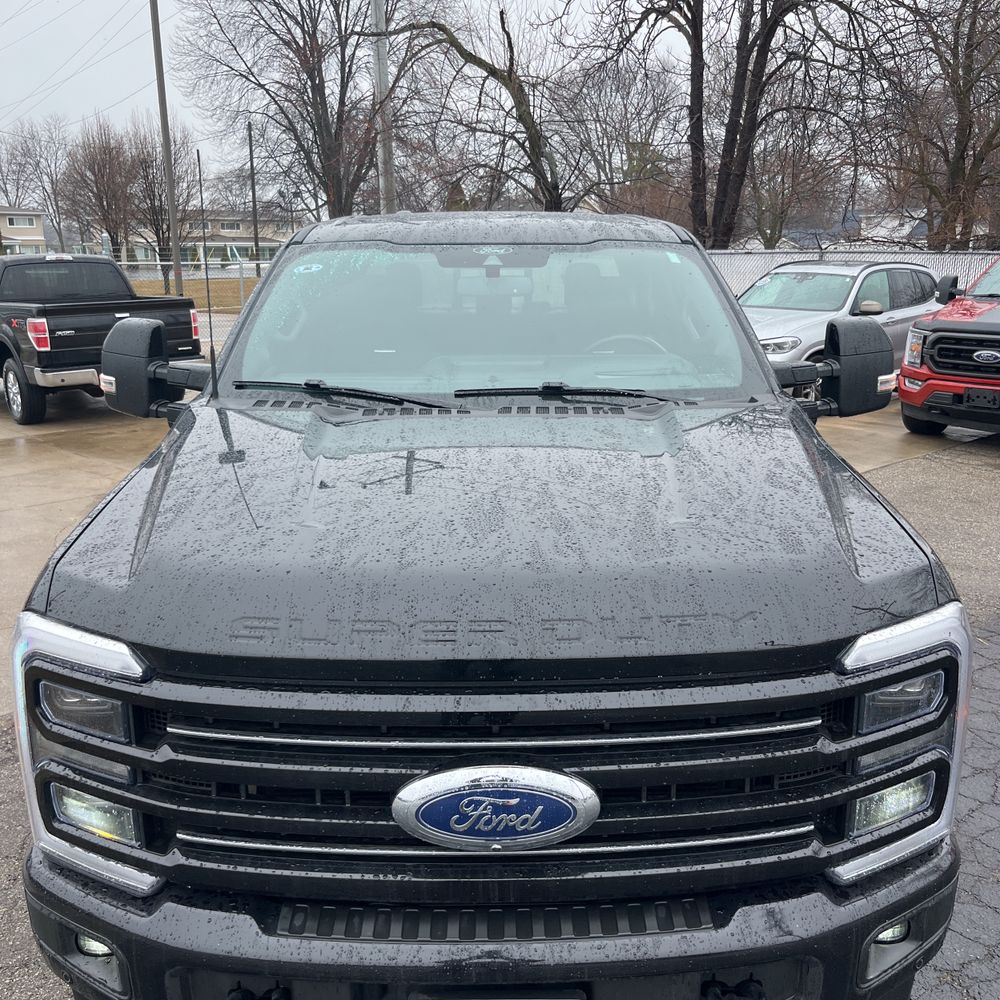 2025 Ford F-250 Platinum