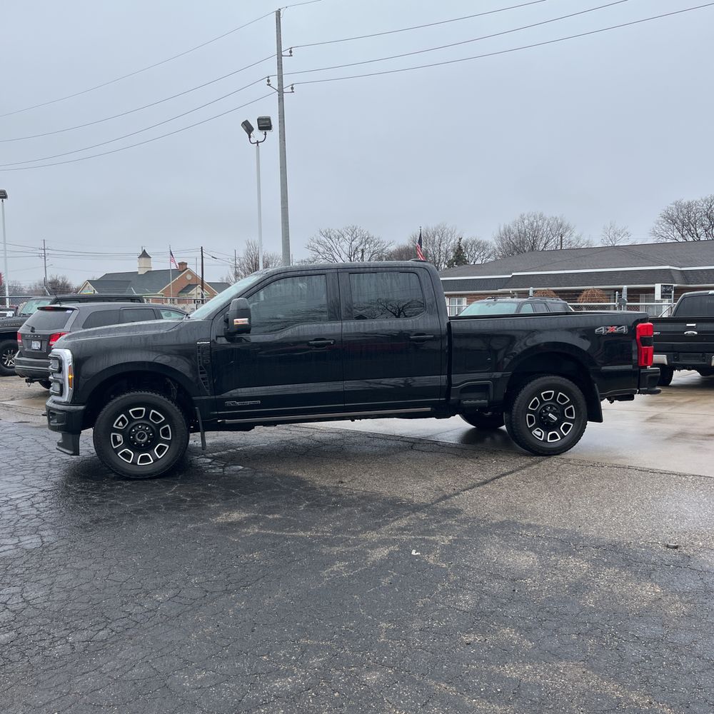 2025 Ford F-250 Platinum
