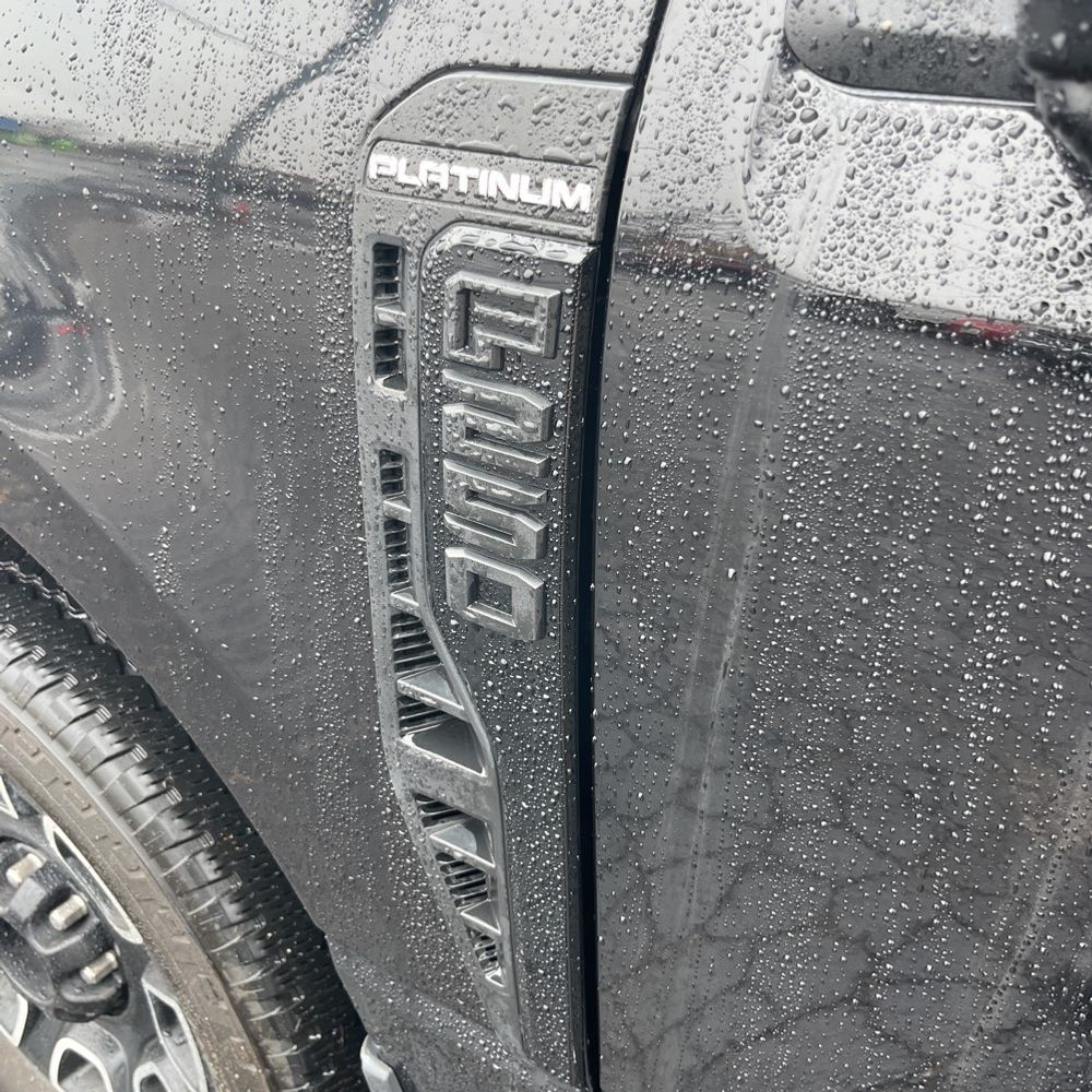 2025 Ford F-250 Platinum
