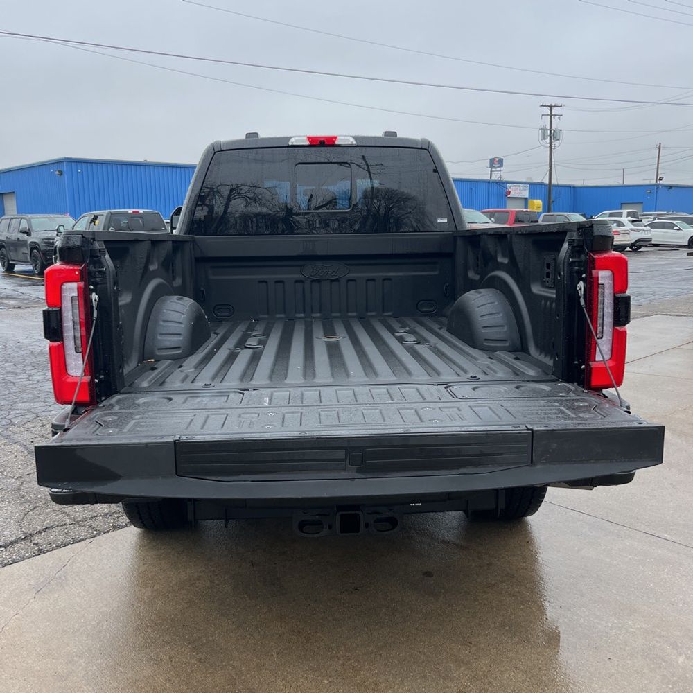 2025 Ford F-250 Platinum