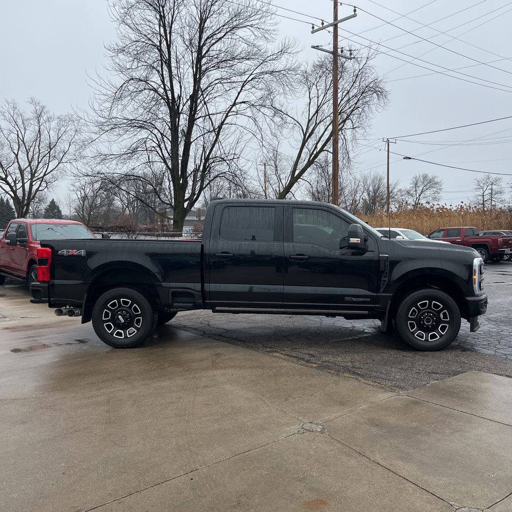 2025 Ford F-250 Platinum