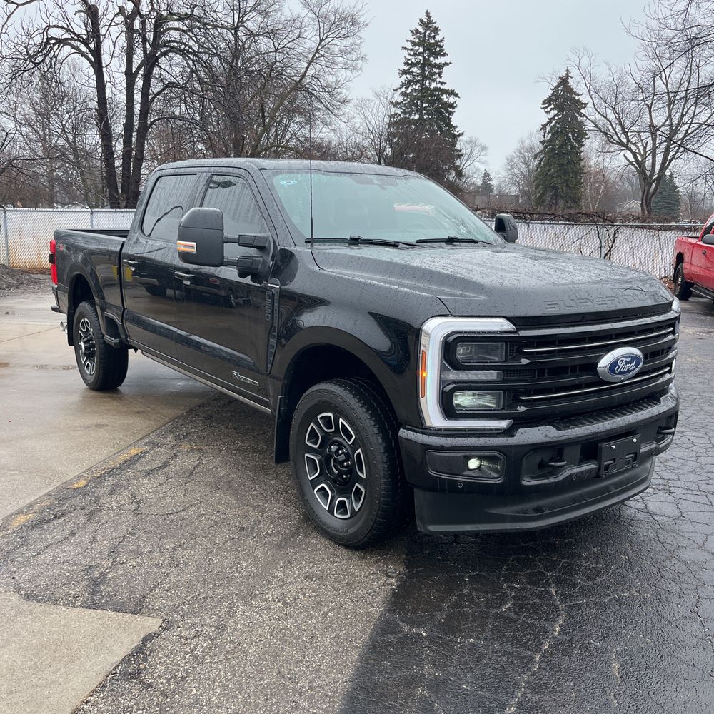 2025 Ford F-250 Platinum