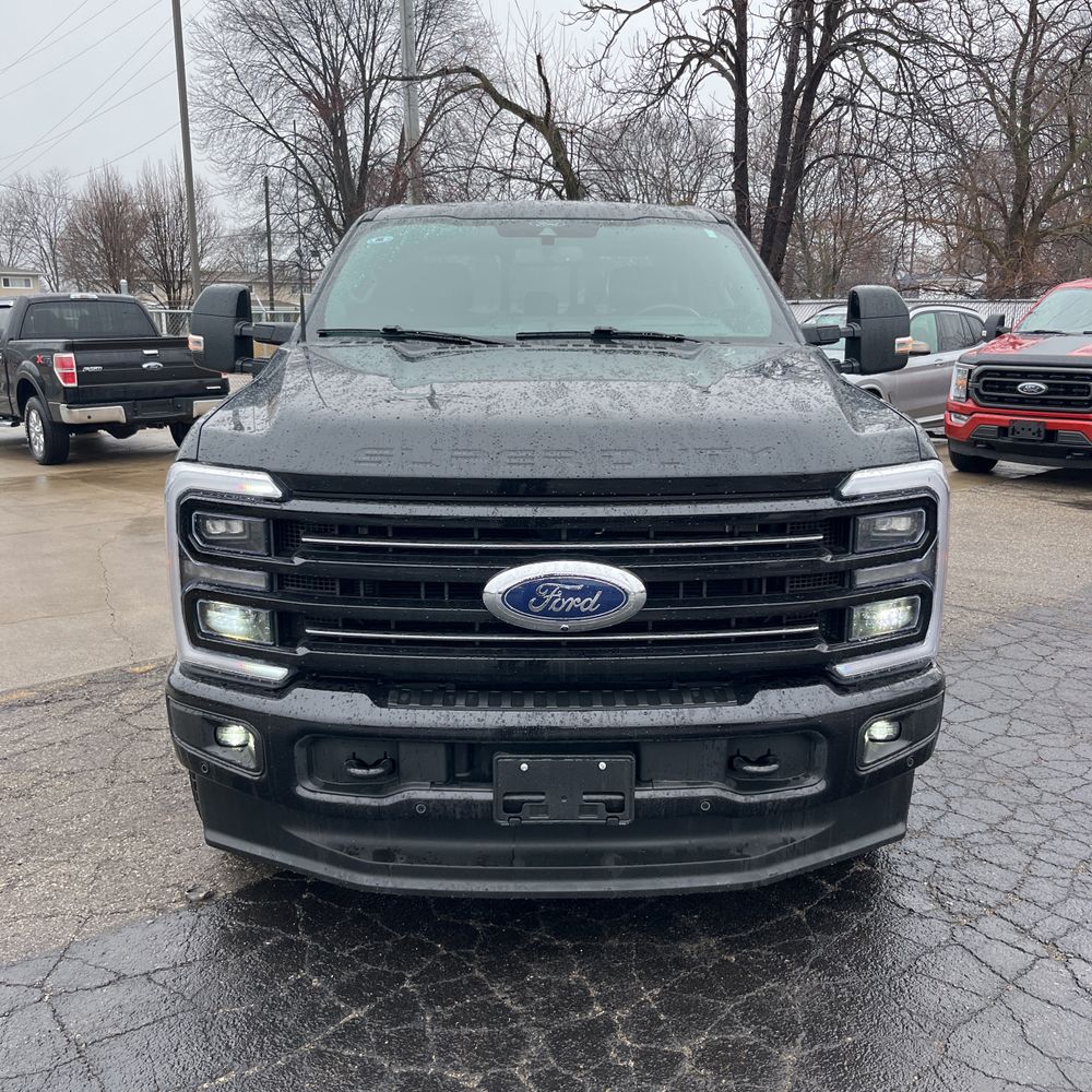 2025 Ford F-250 Platinum