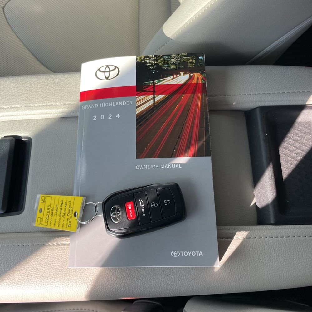 2024 Toyota Grand Highlander Platinum