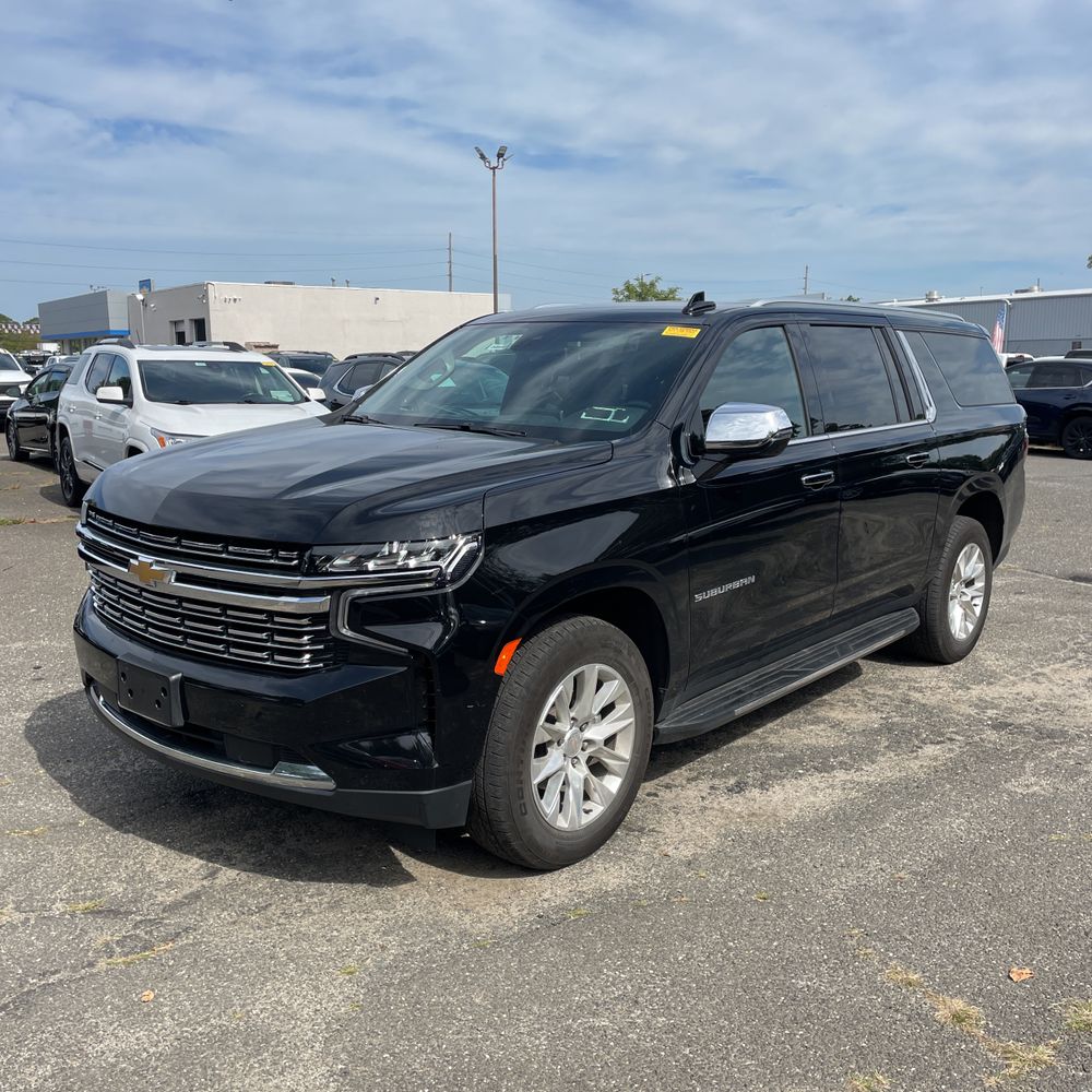 2023 Chevrolet Suburban Premier