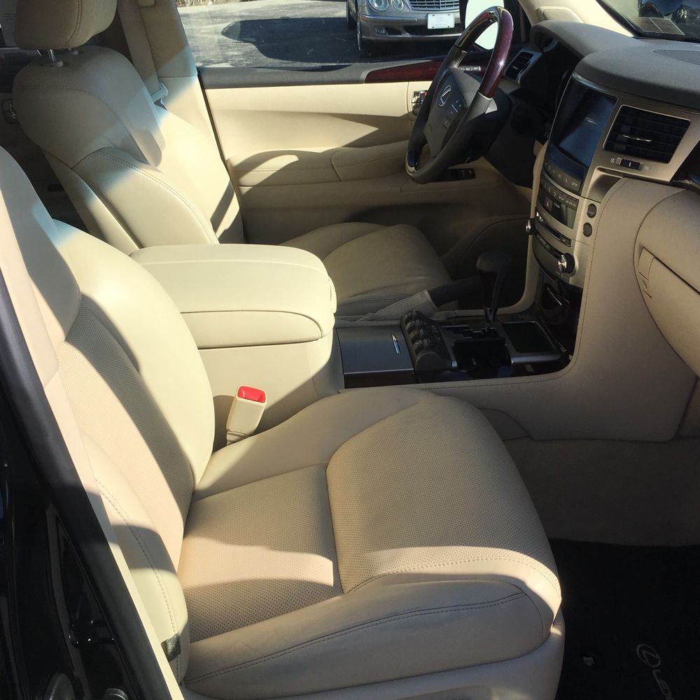 2015 Lexus LX 570