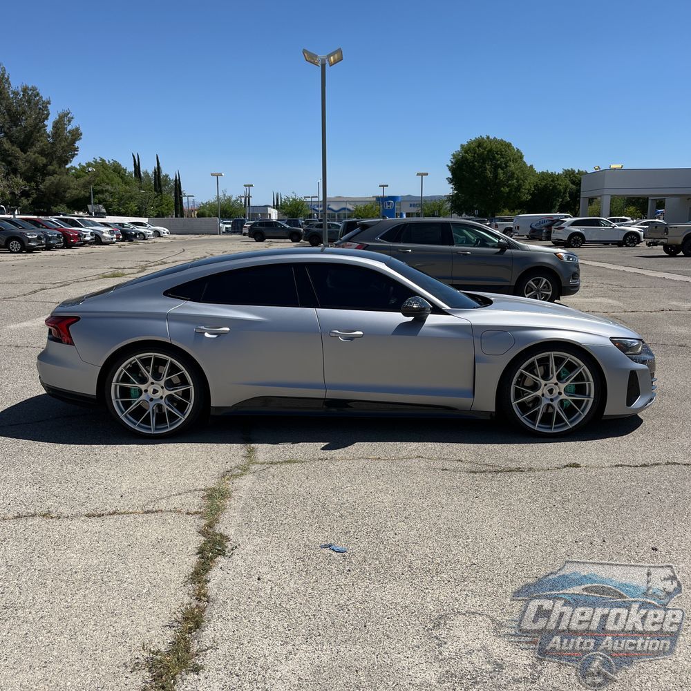 2024 Audi e-tron GT Premium Plus