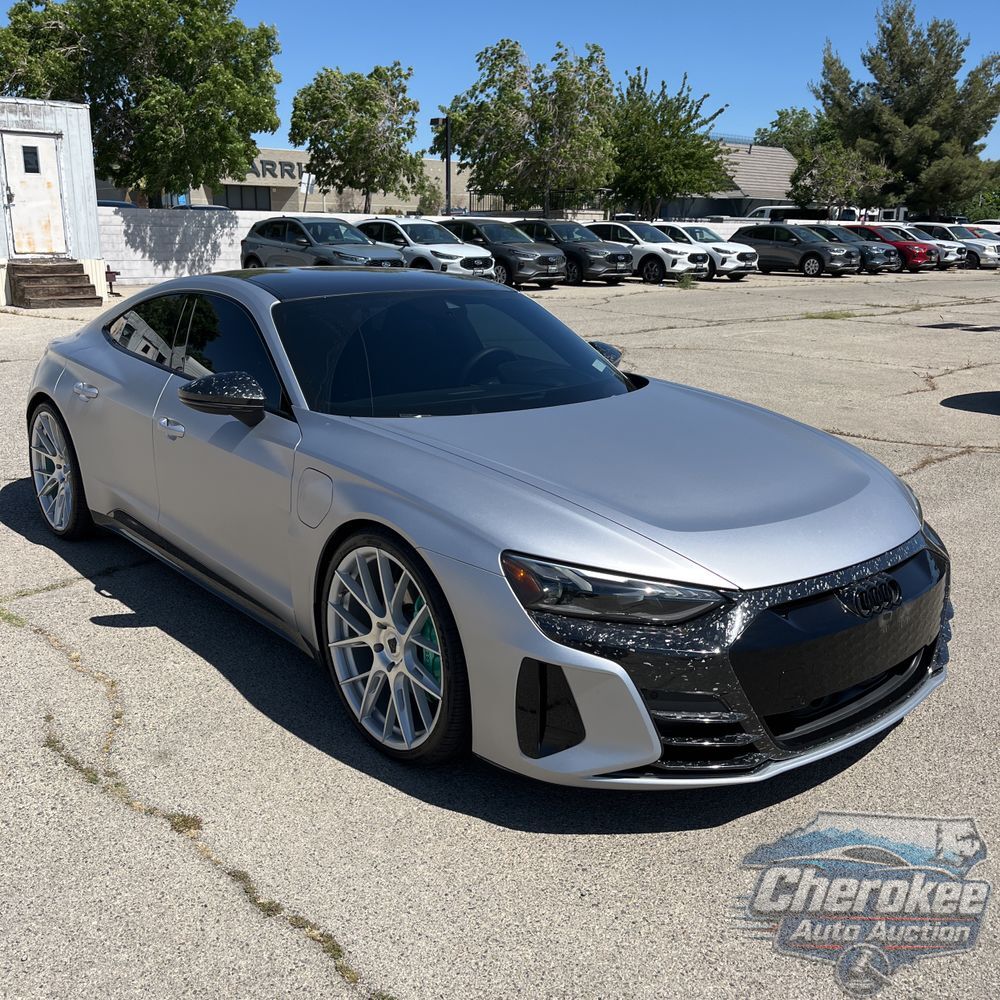 2024 Audi e-tron GT Premium Plus