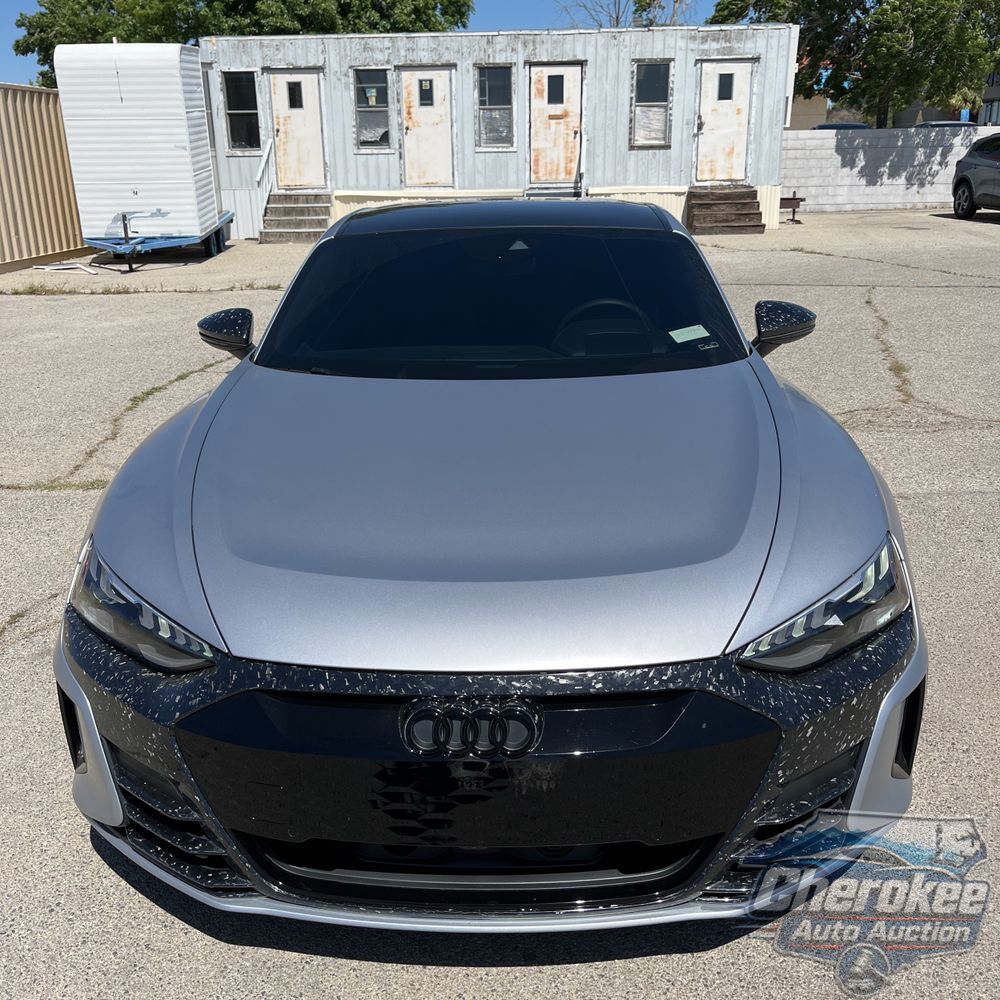 2024 Audi e-tron GT Premium Plus