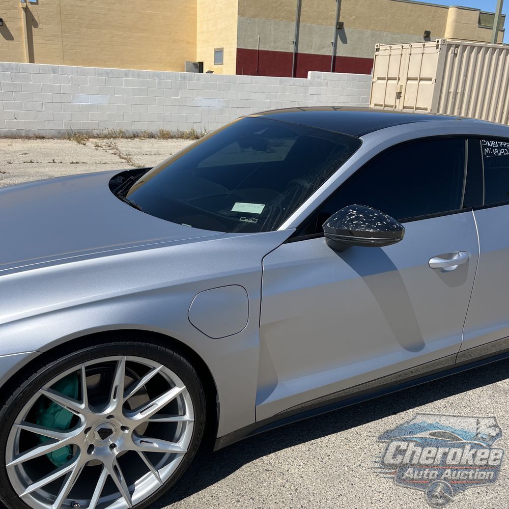 2024 Audi e-tron GT Premium Plus