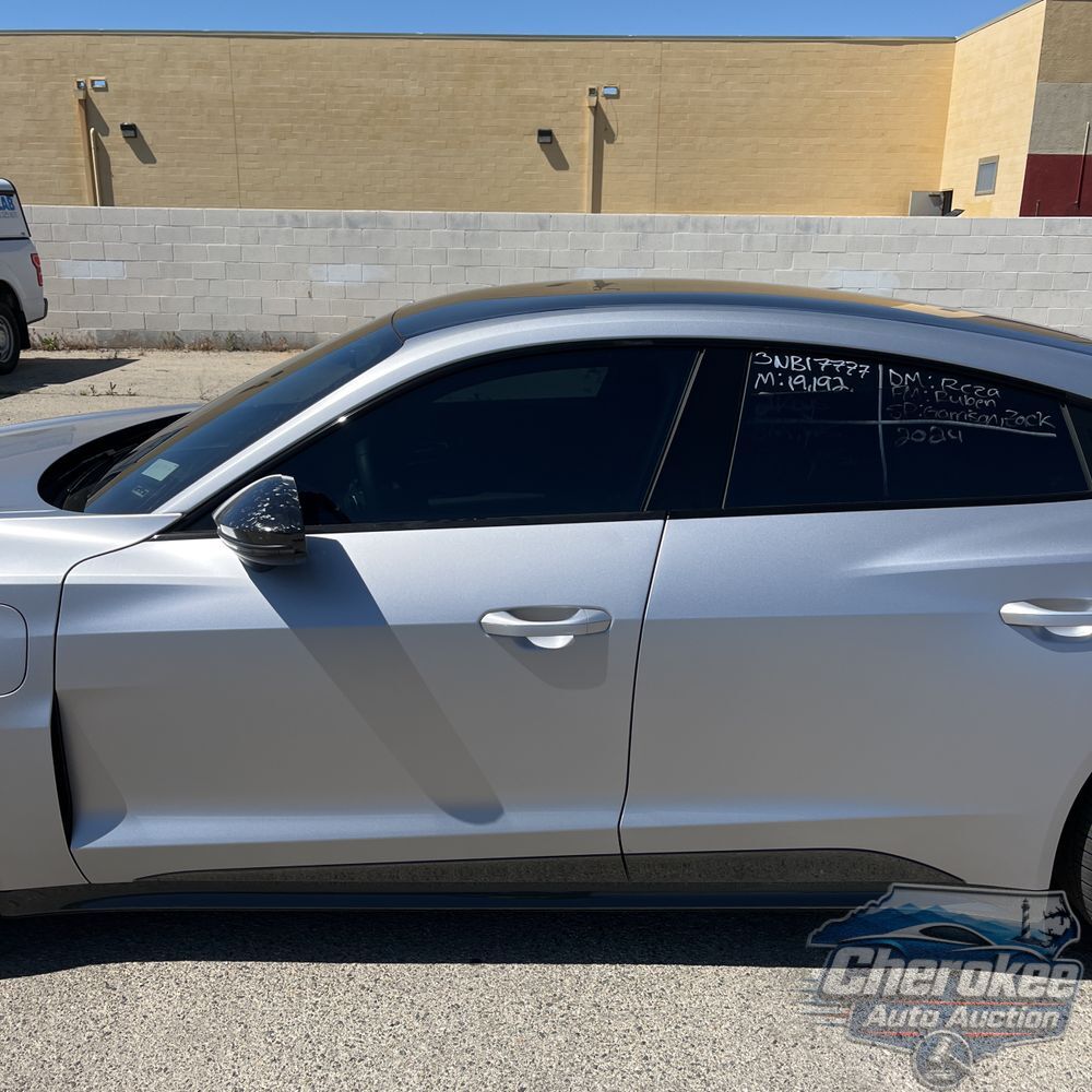 2024 Audi e-tron GT Premium Plus