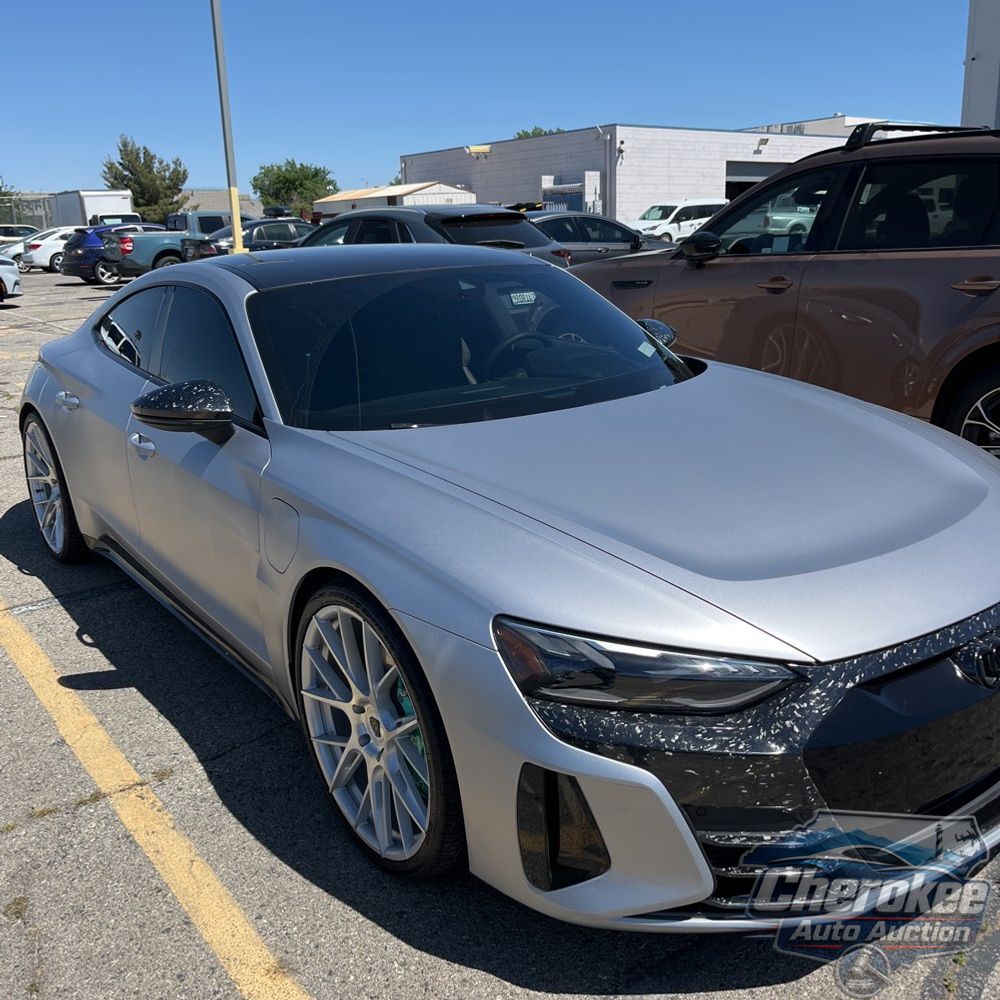 2024 Audi e-tron GT Premium Plus