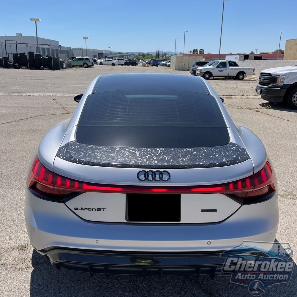2024 Audi e-tron GT Premium Plus