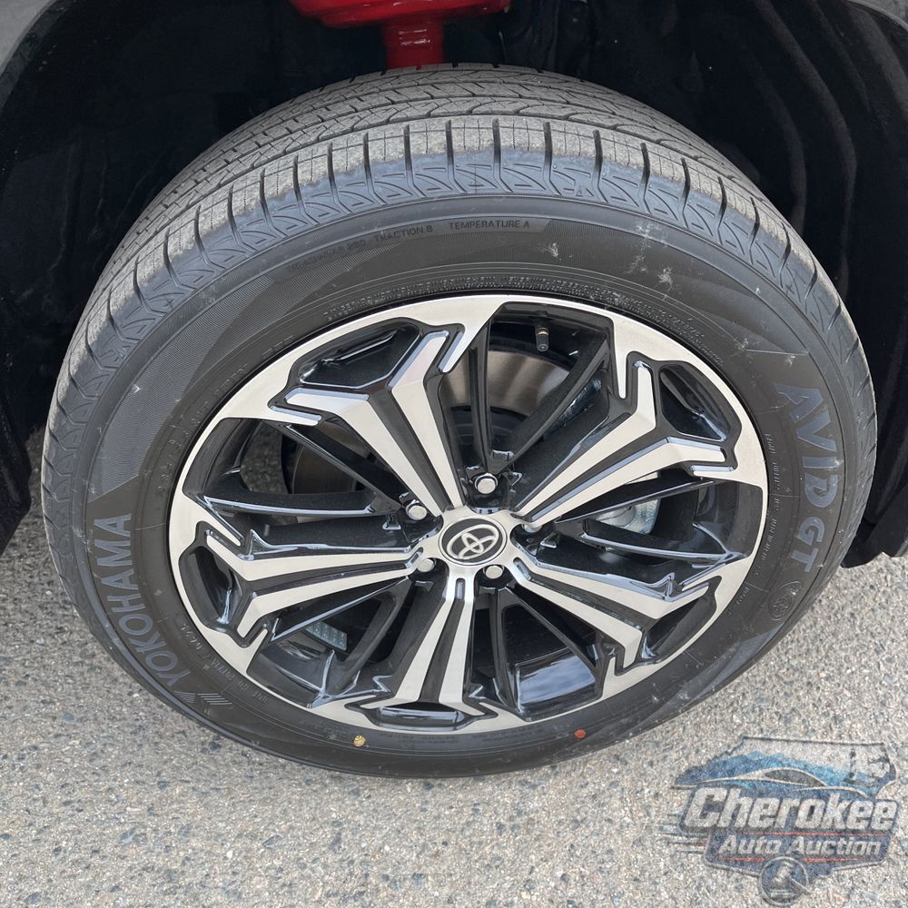2025 Toyota RAV4 Plug-in Hybrid XSE