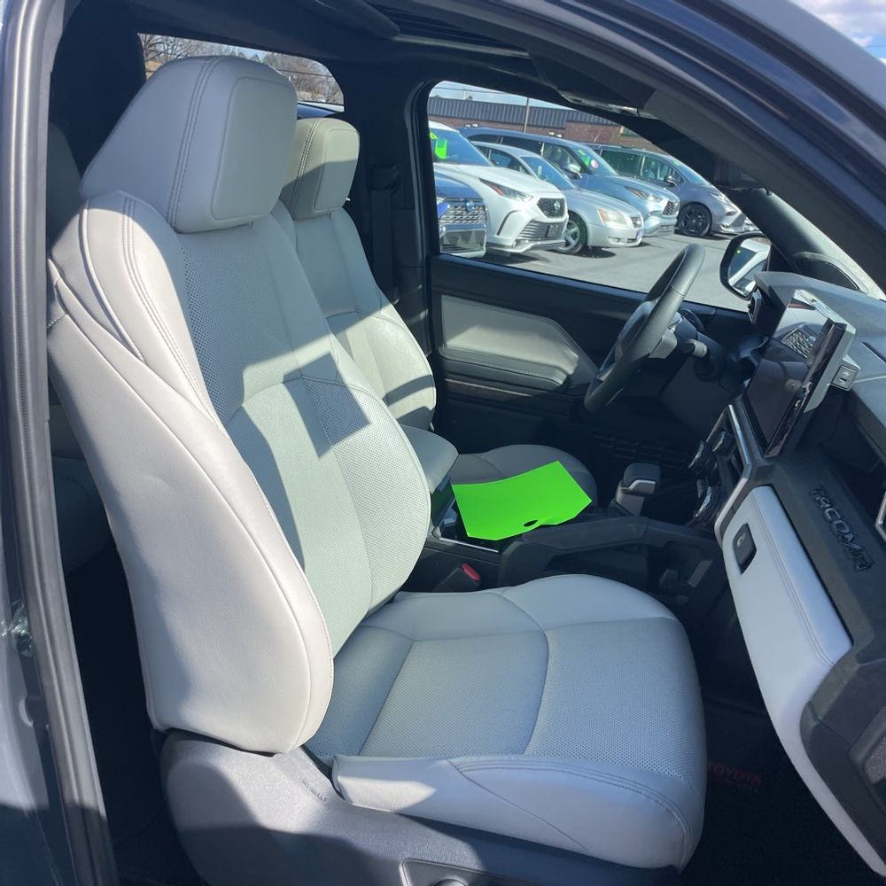 2024 Toyota Tacoma Limited HV