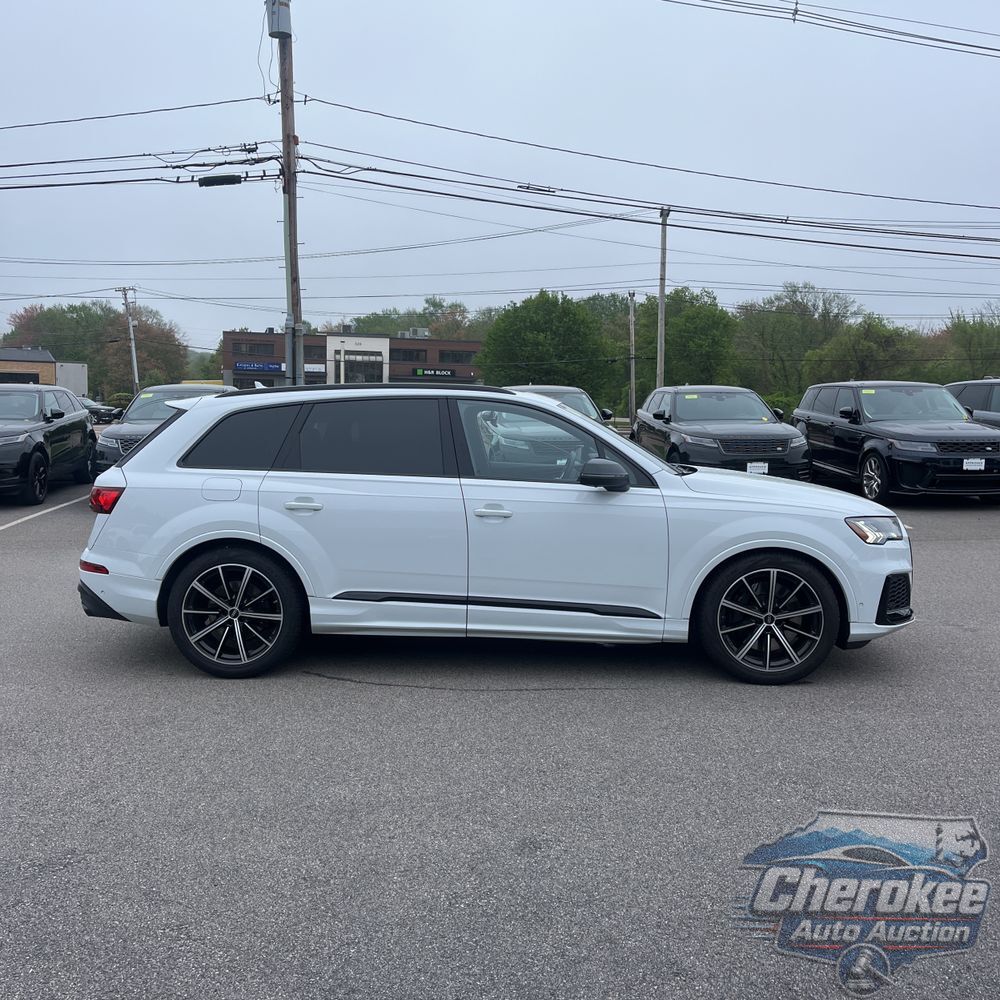 2023 Audi SQ7 Premium Plus