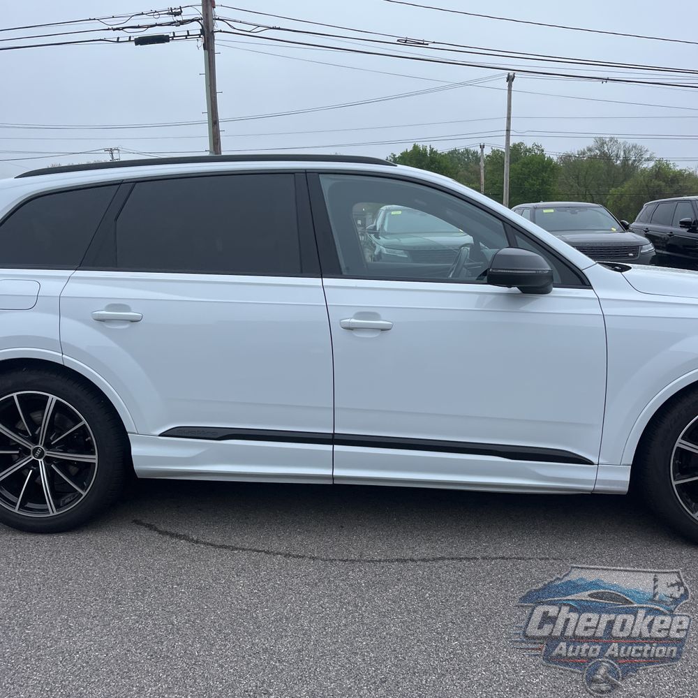 2023 Audi SQ7 Premium Plus