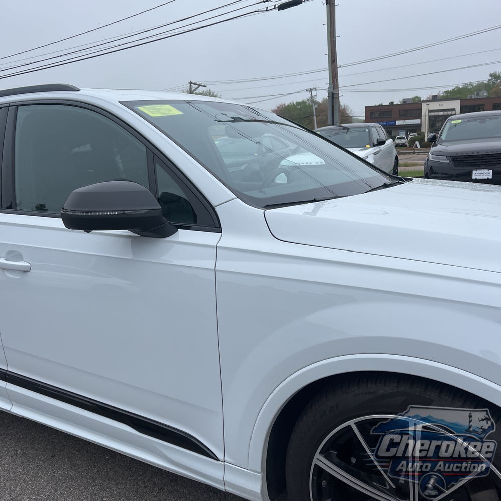 2023 Audi SQ7 Premium Plus