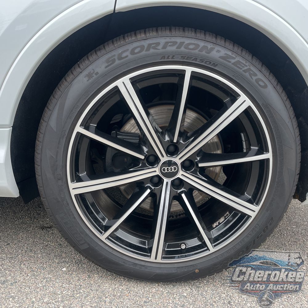 2023 Audi SQ7 Premium Plus