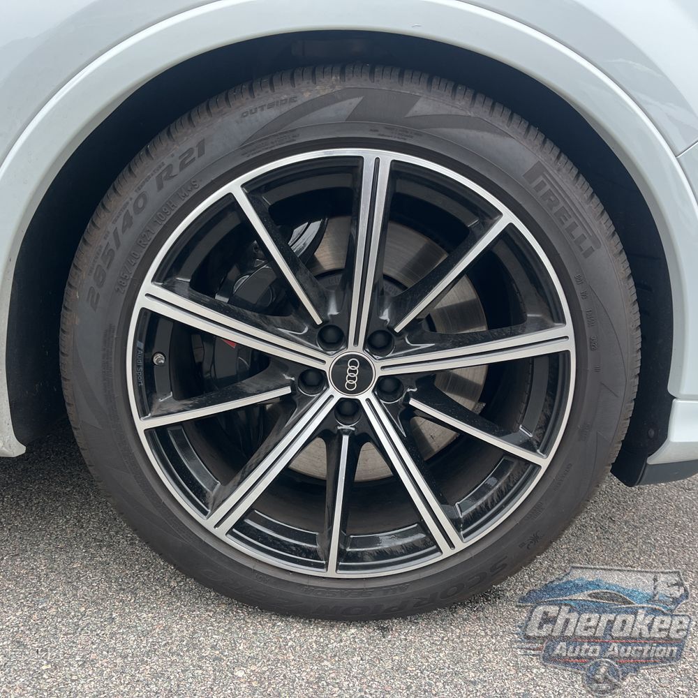 2023 Audi SQ7 Premium Plus