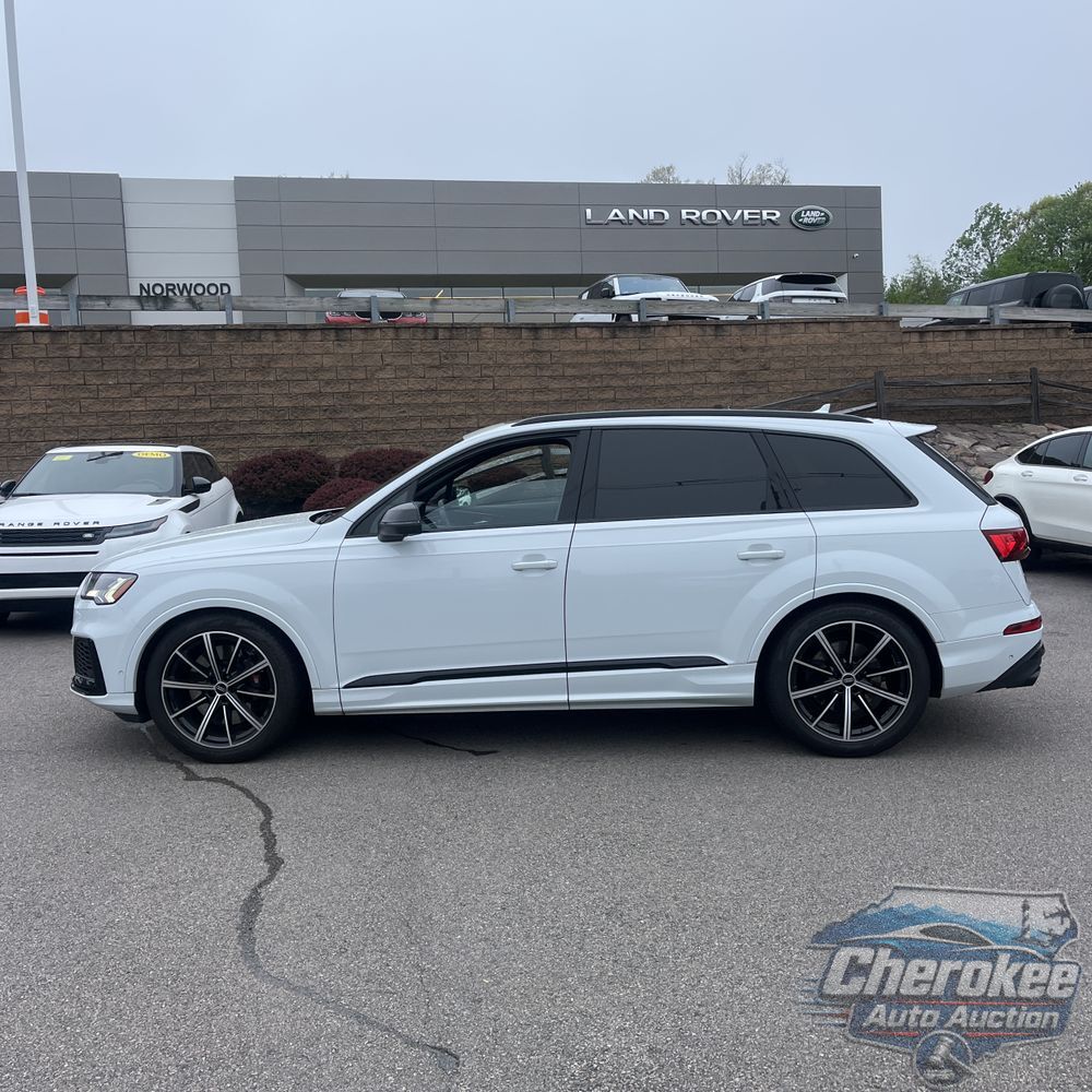 2023 Audi SQ7 Premium Plus