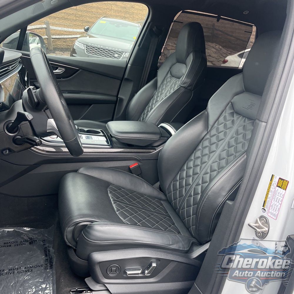 2023 Audi SQ7 Premium Plus