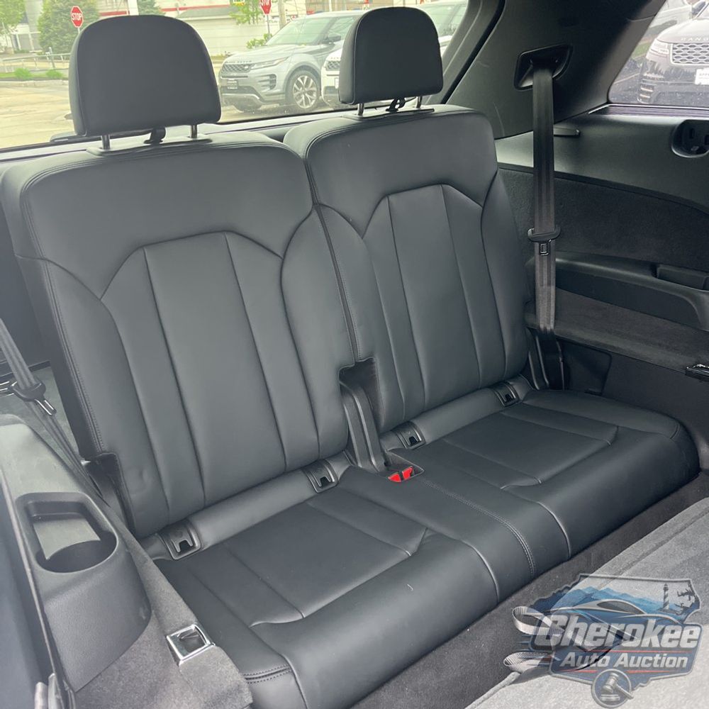2023 Audi SQ7 Premium Plus